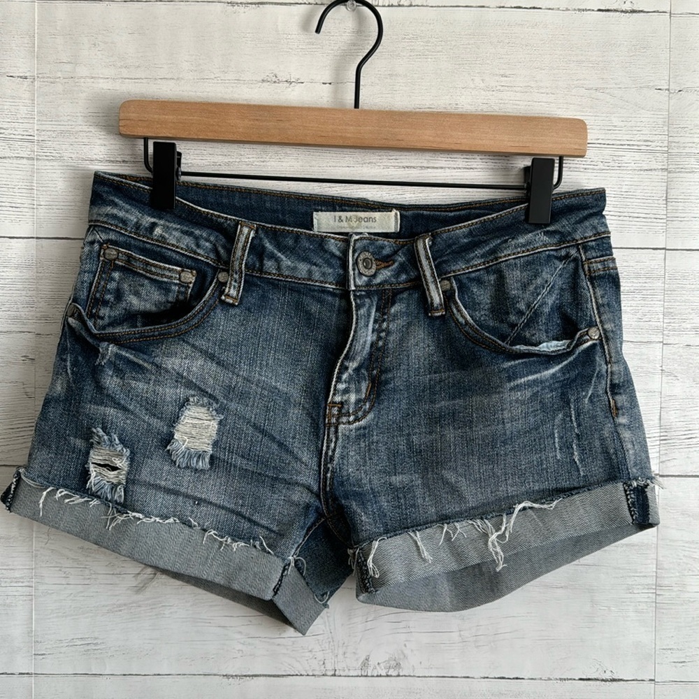 I & M Jeans Distressed Shorts | SIZE L